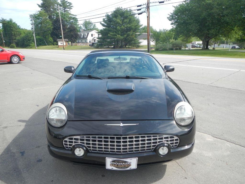 Ford Thunderbird Deluxe 2003