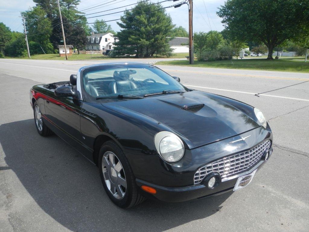 Ford Thunderbird Deluxe 2003