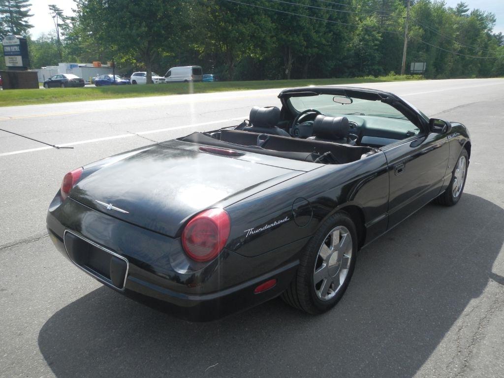 Ford Thunderbird Deluxe 2003