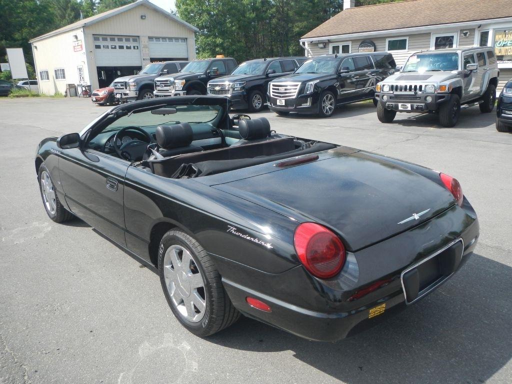 Ford Thunderbird Deluxe 2003