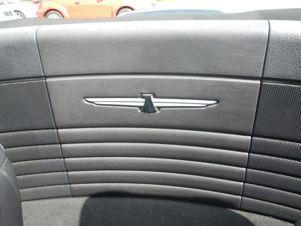 Ford Thunderbird Deluxe 2003
