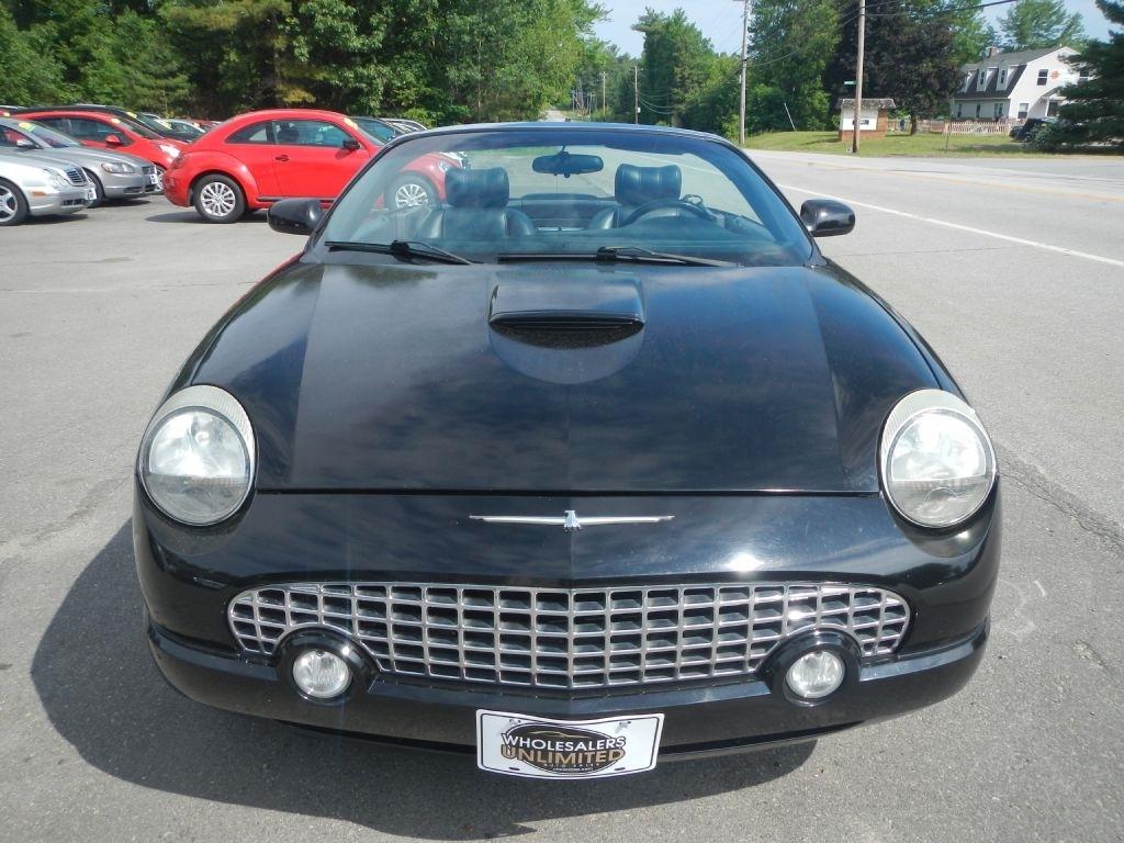 Ford Thunderbird Deluxe 2003