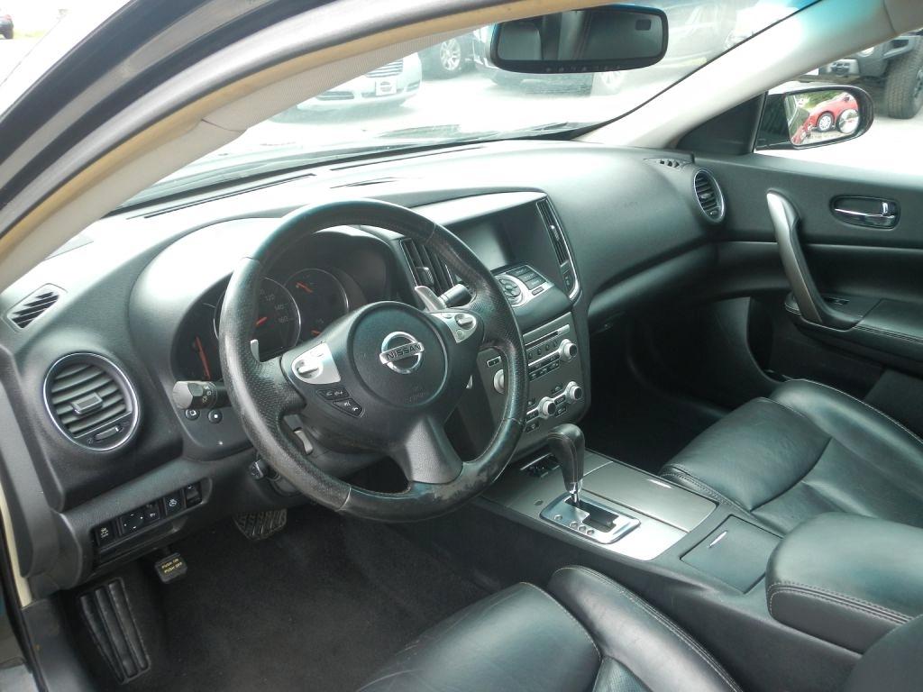 Nissan Maxima S 2014