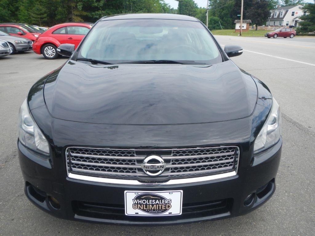 Nissan Maxima S 2014