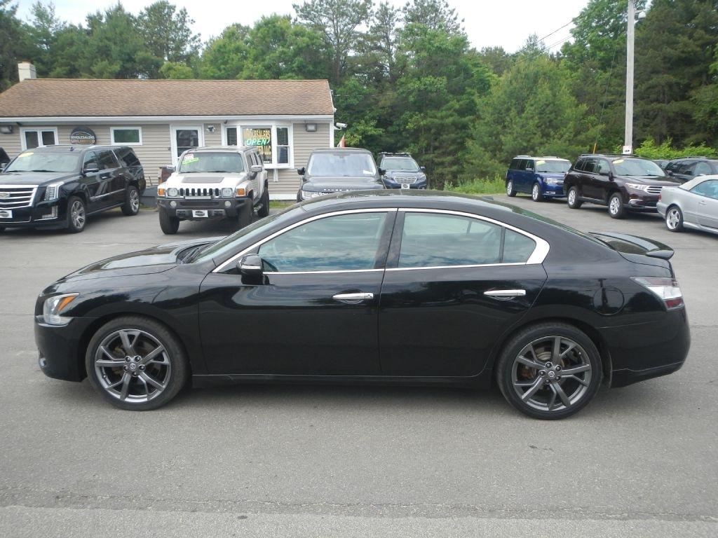 Nissan Maxima S 2014