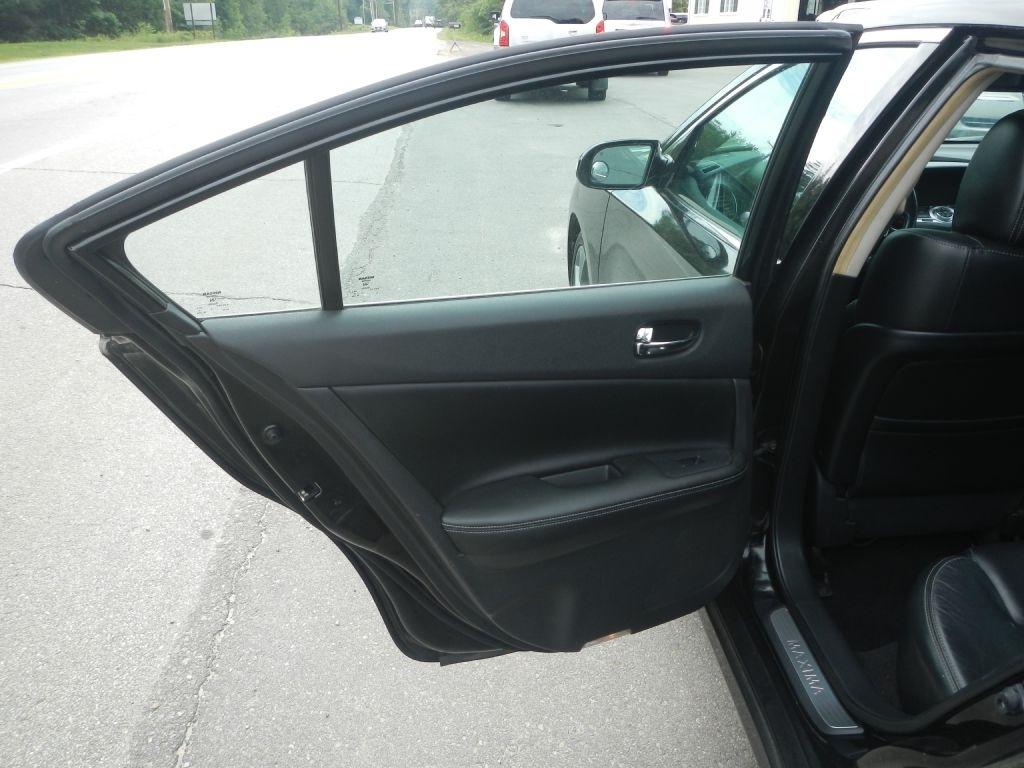 Nissan Maxima S 2014
