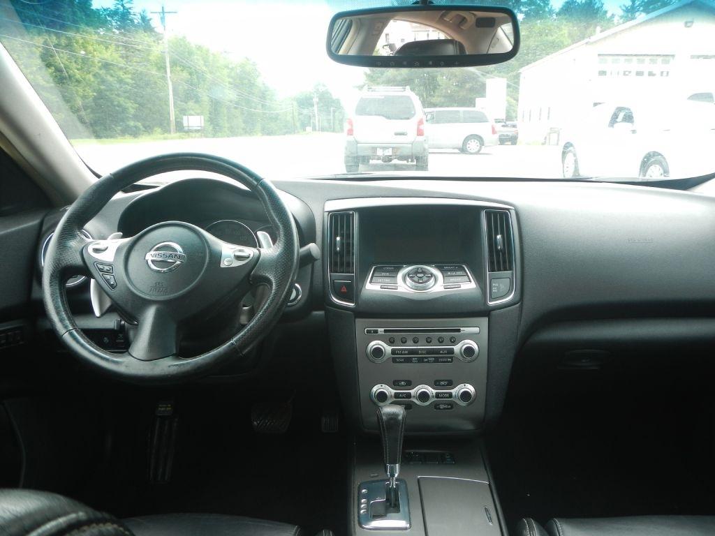 Nissan Maxima S 2014