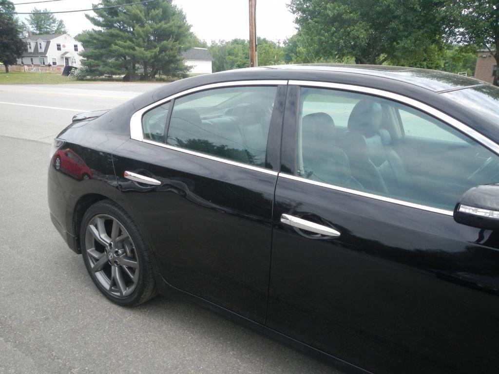 Nissan Maxima S 2014