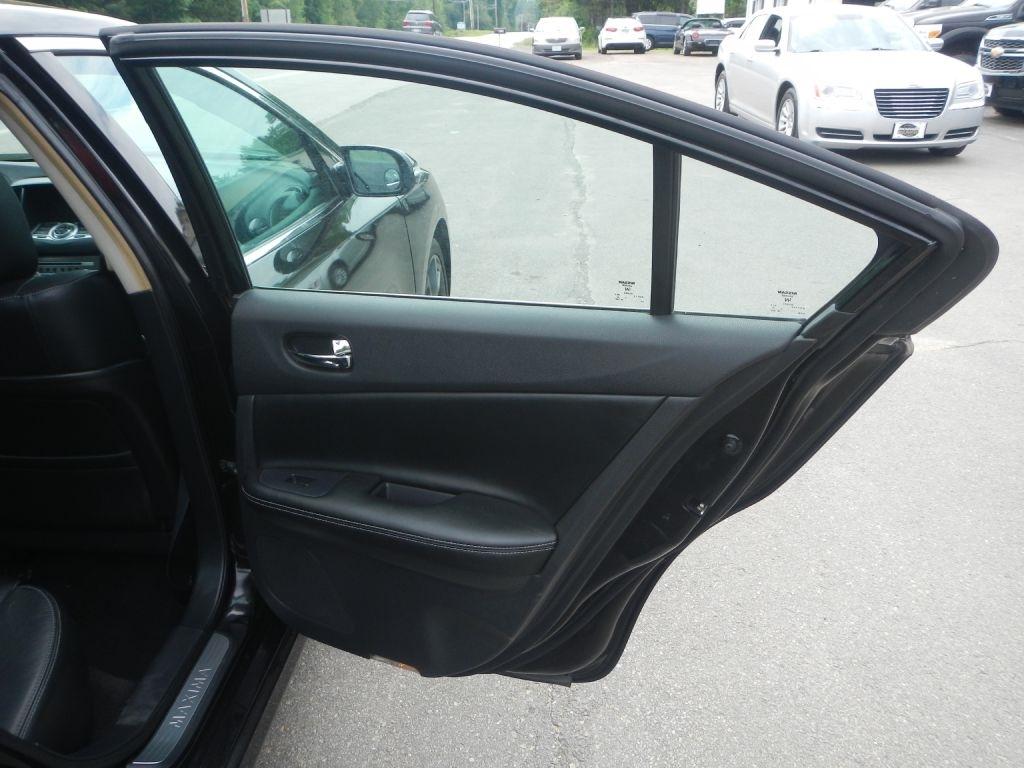 Nissan Maxima S 2014