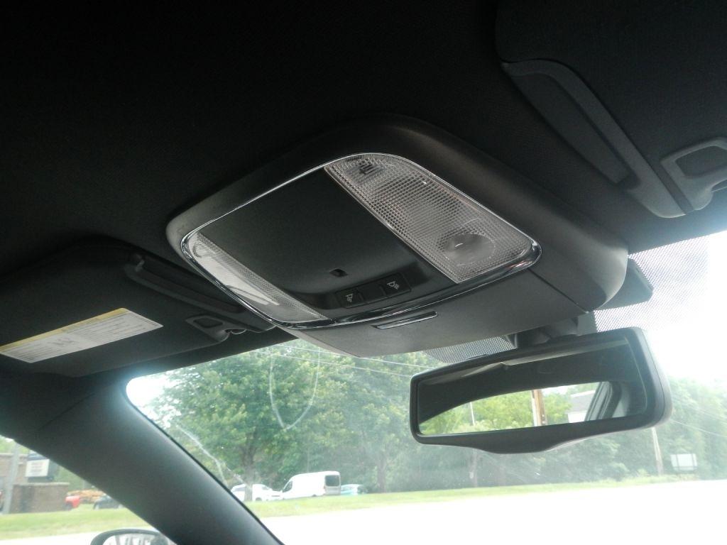 Chrysler 300 Base 2012