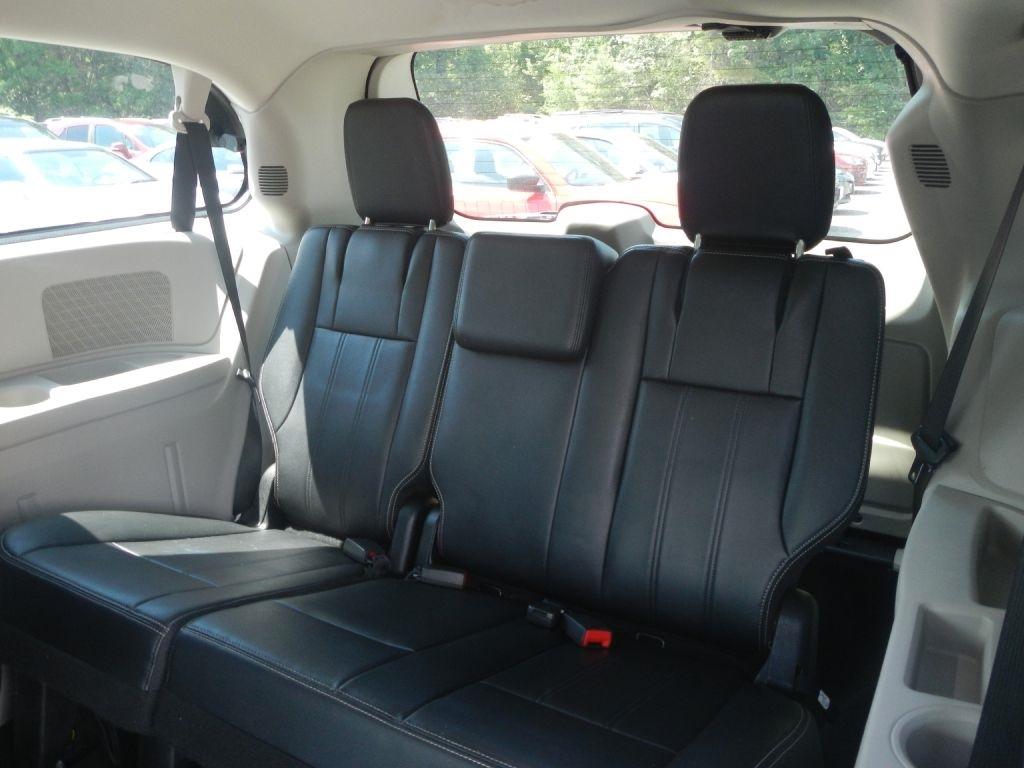 Chrysler Town & Country Touring 2014