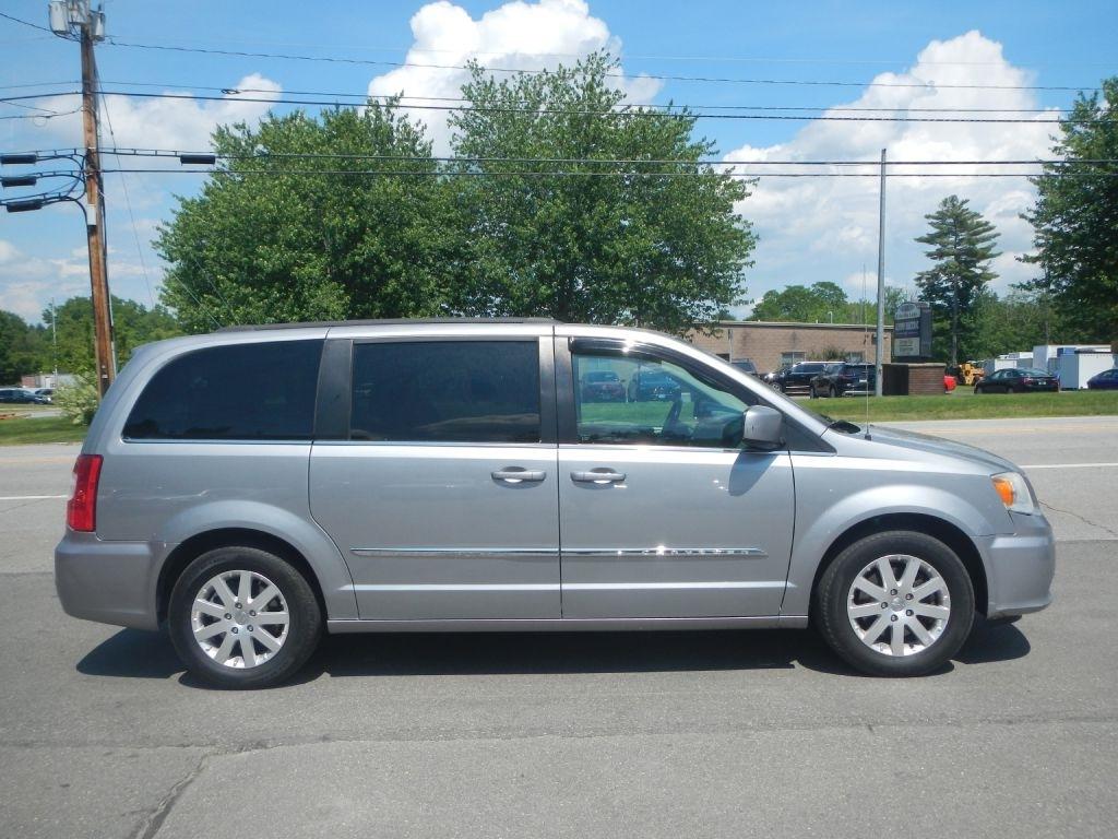 Chrysler Town & Country Touring 2014