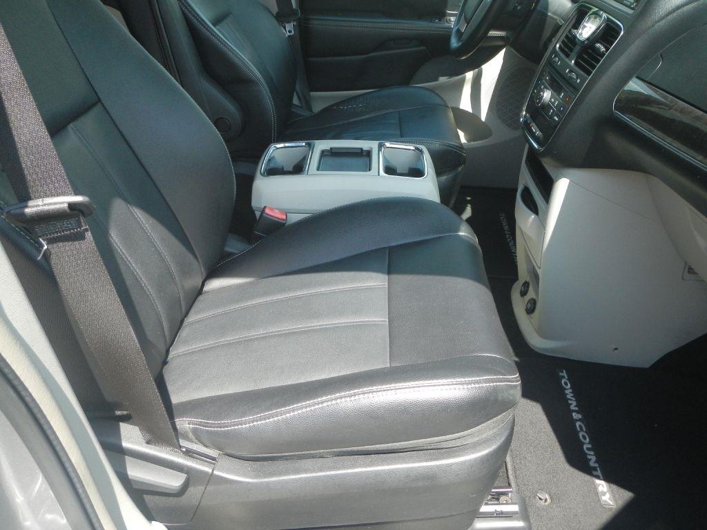 Chrysler Town & Country Touring 2014