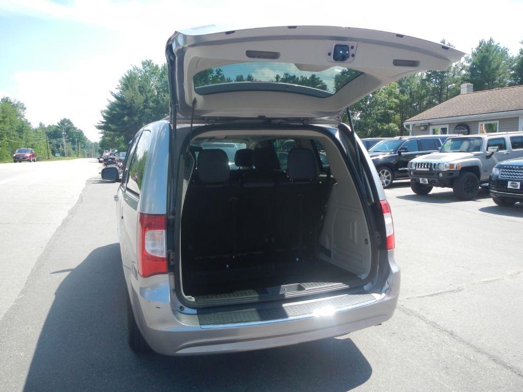 Chrysler Town & Country Touring 2014