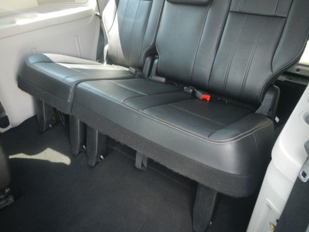 Chrysler Town & Country Touring 2014