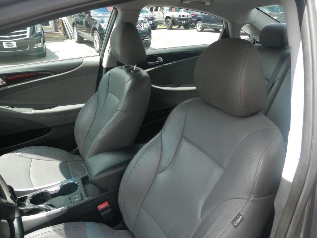 Hyundai Sonata Limited Auto 2012