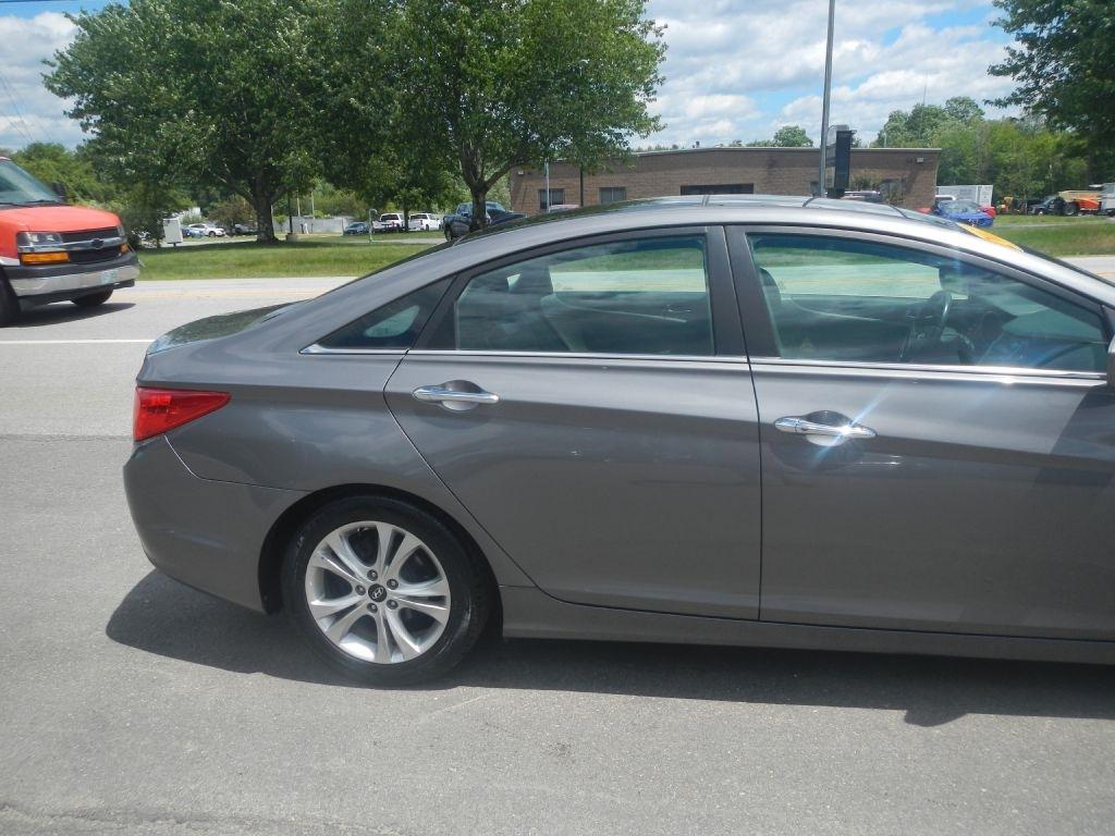 Hyundai Sonata Limited Auto 2012