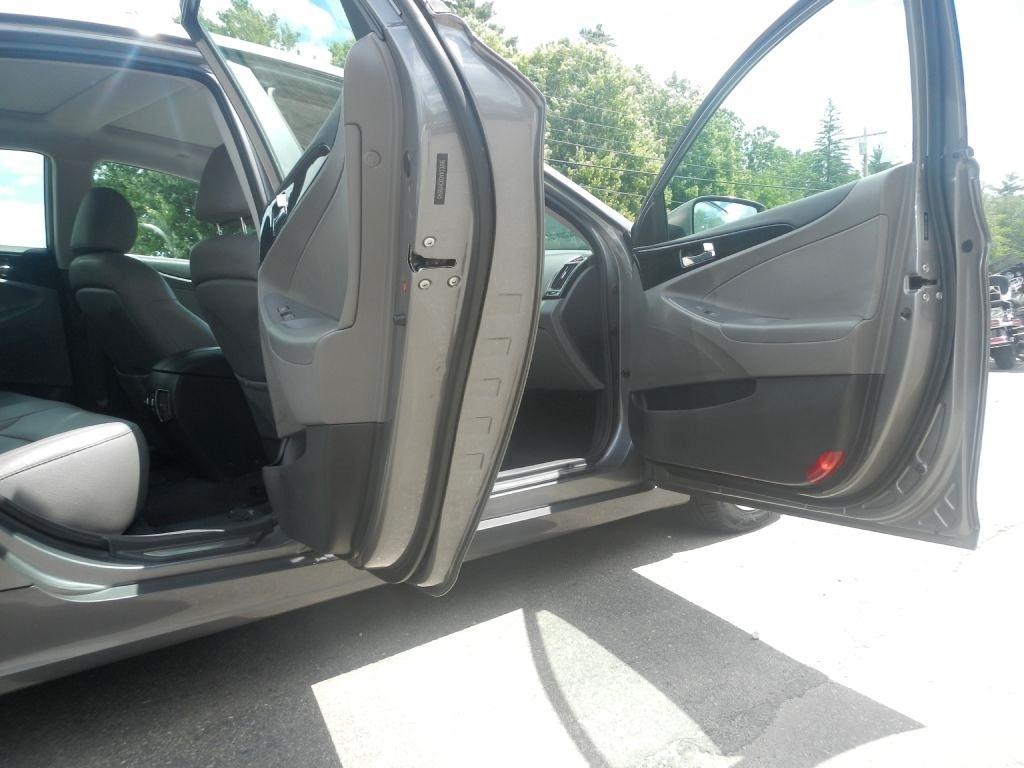 Hyundai Sonata Limited Auto 2012