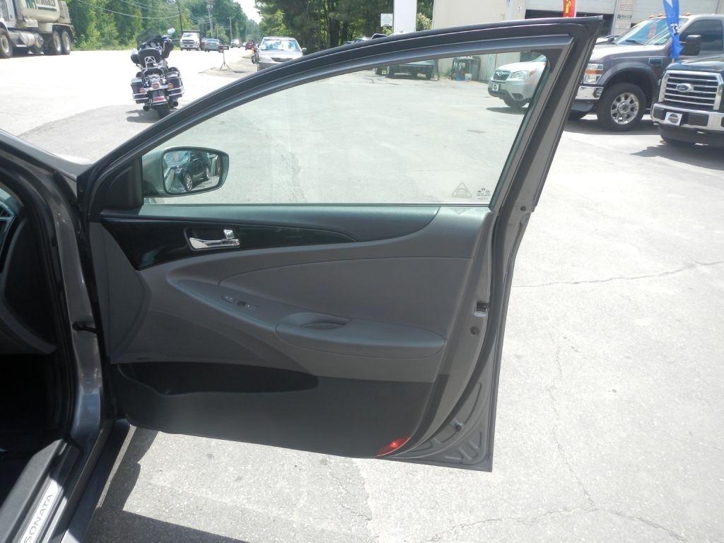 Hyundai Sonata Limited Auto 2012