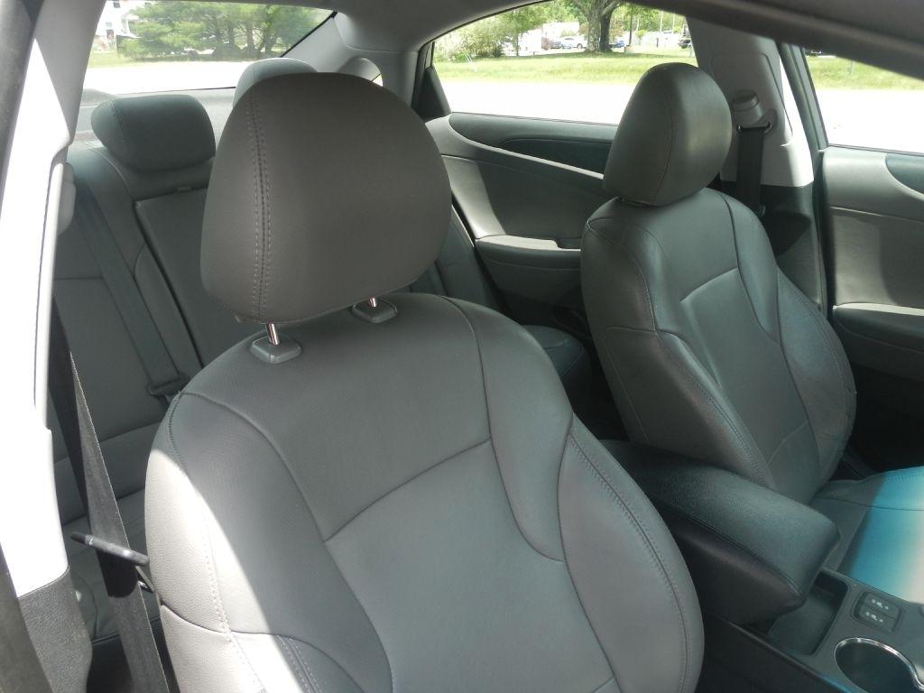 Hyundai Sonata Limited Auto 2012