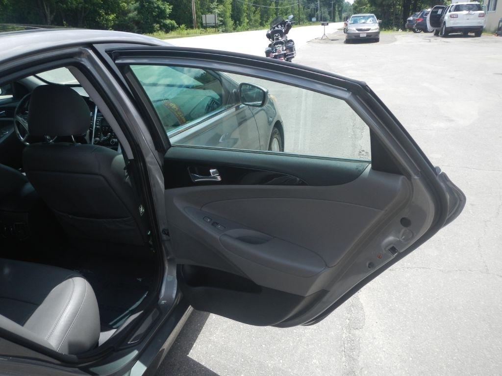 Hyundai Sonata Limited Auto 2012