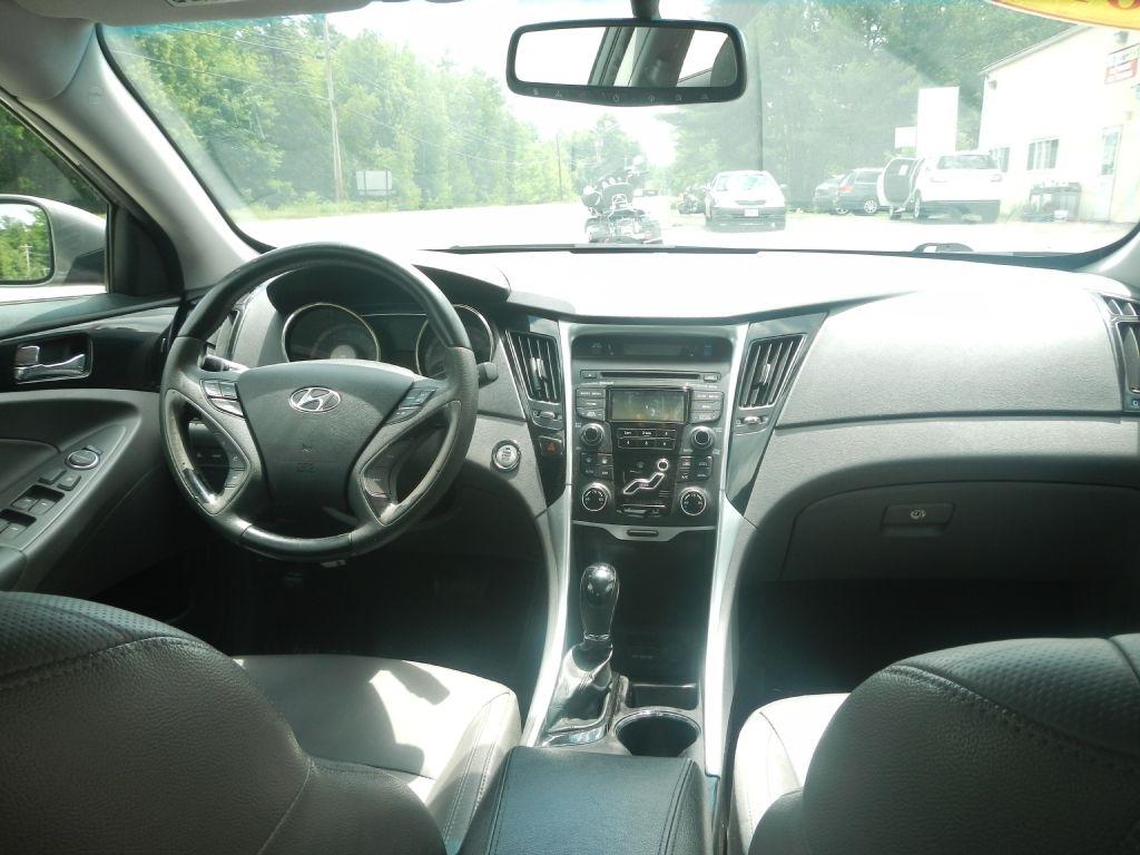 Hyundai Sonata Limited Auto 2012