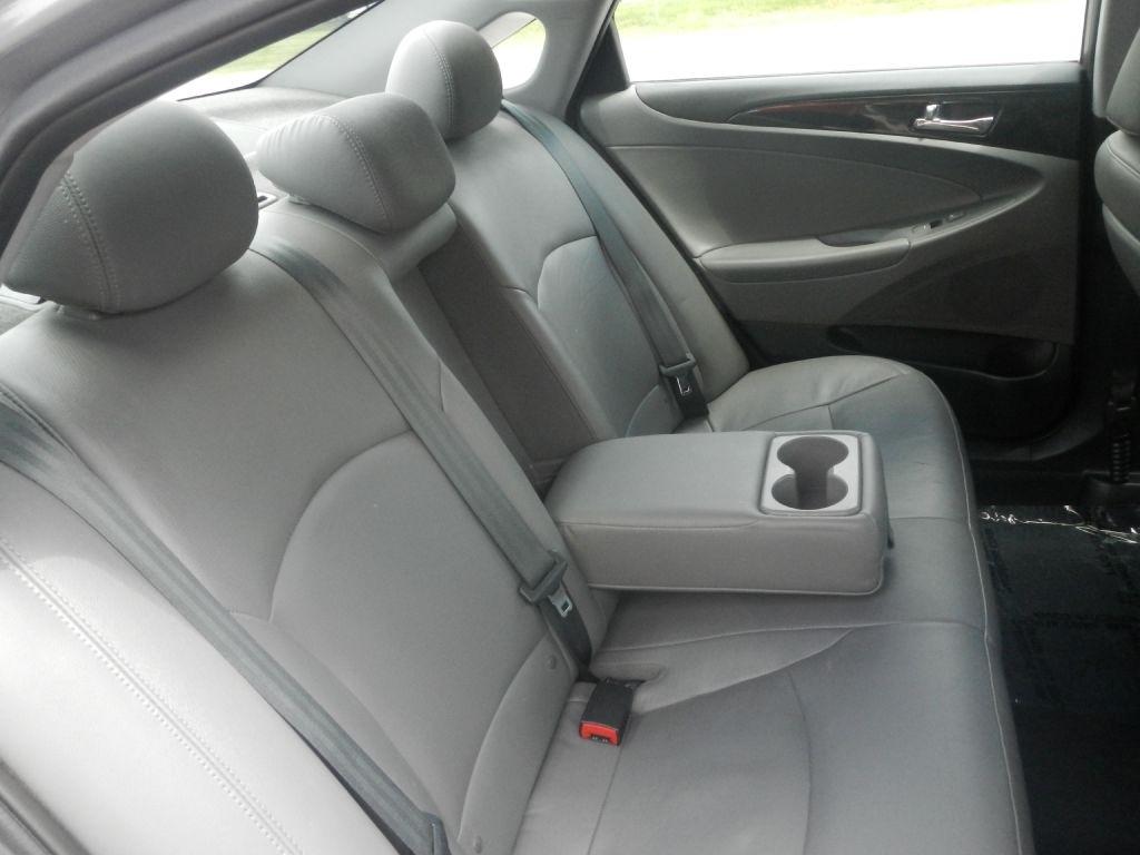 Hyundai Sonata Limited Auto 2012