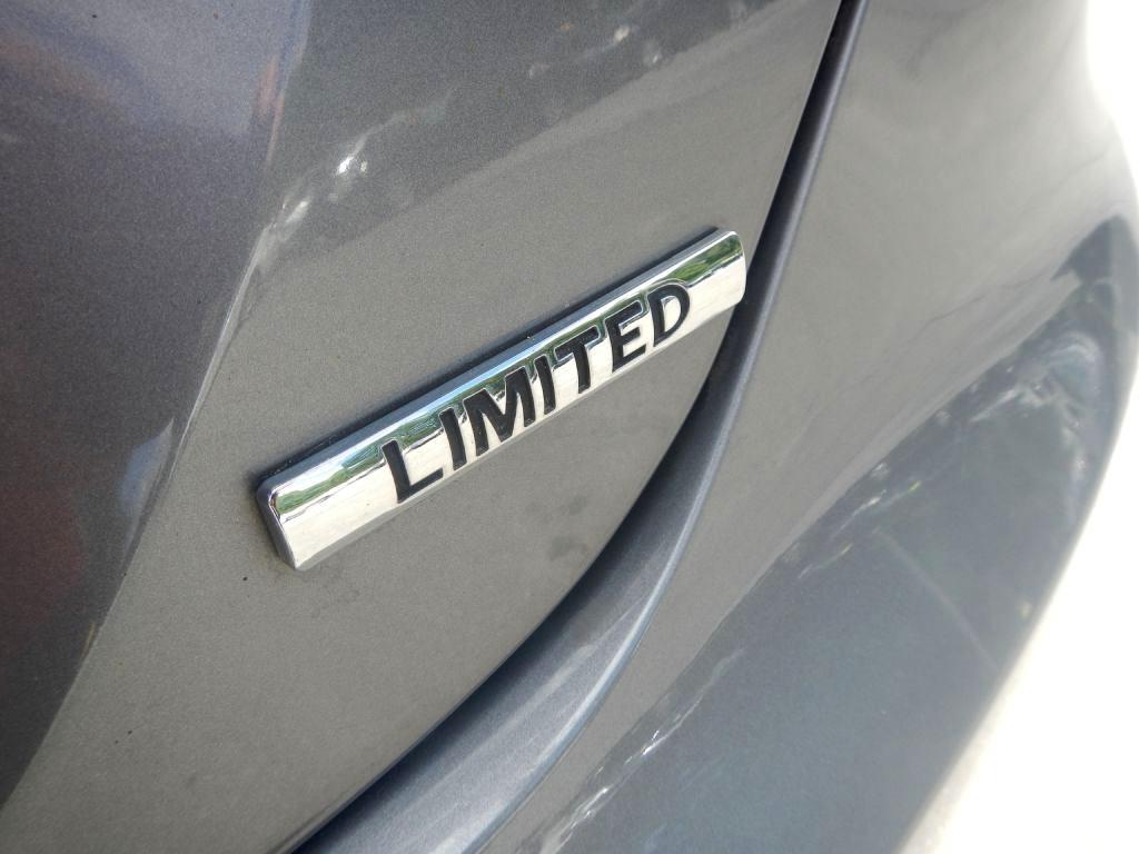 Hyundai Sonata Limited Auto 2012