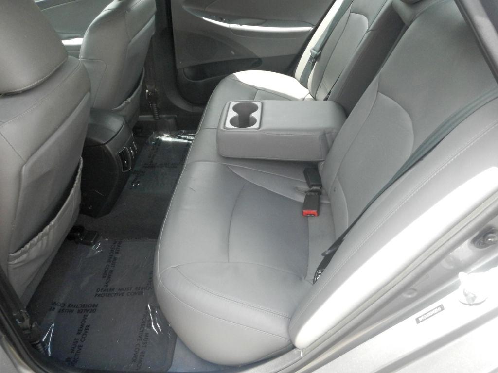 Hyundai Sonata Limited Auto 2012