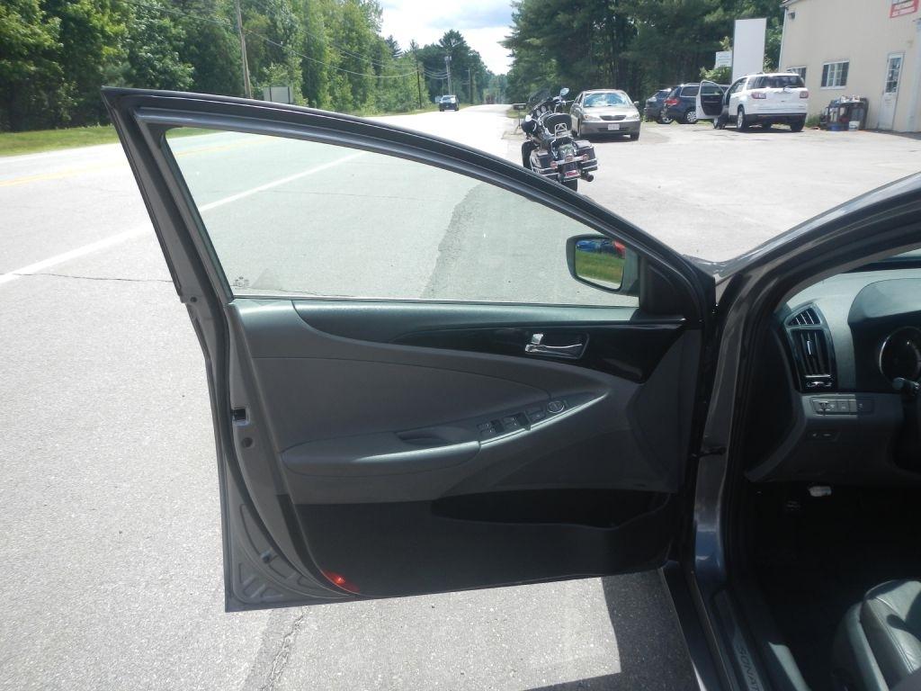Hyundai Sonata Limited Auto 2012