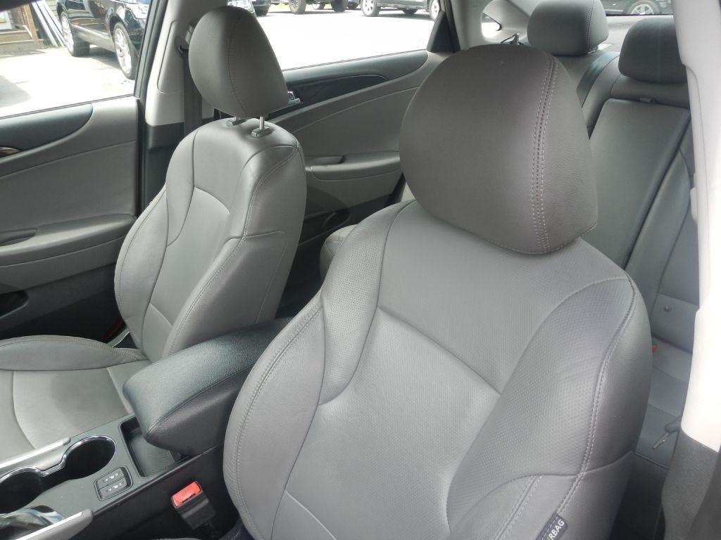 Hyundai Sonata Limited Auto 2012