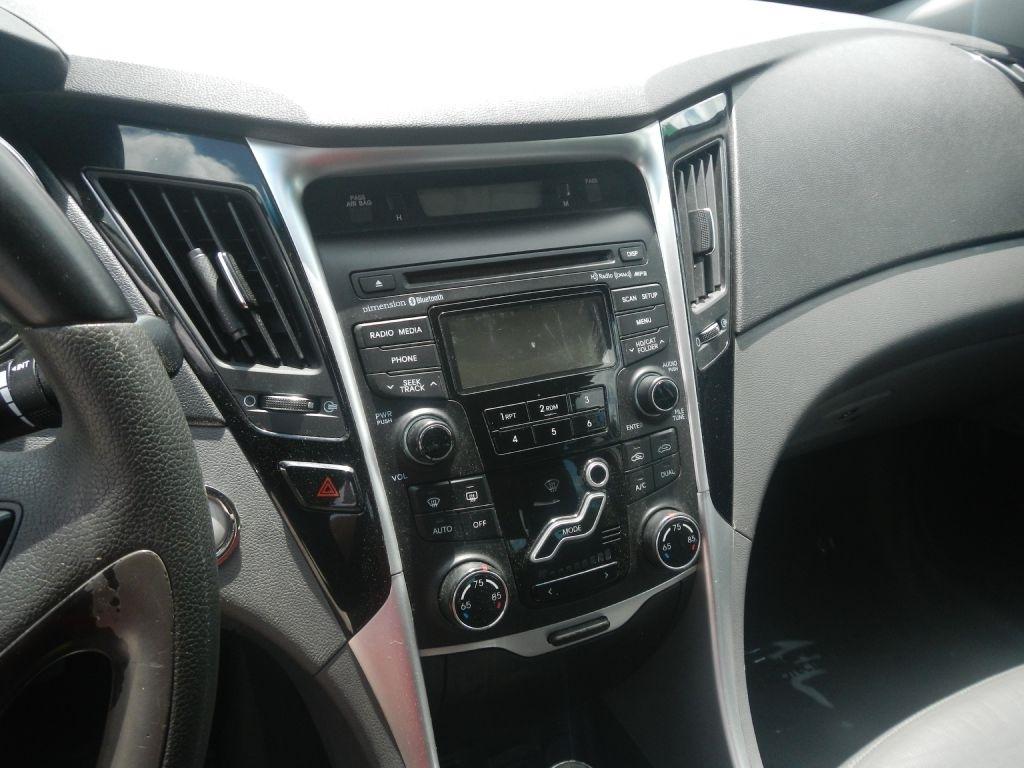Hyundai Sonata Limited Auto 2012