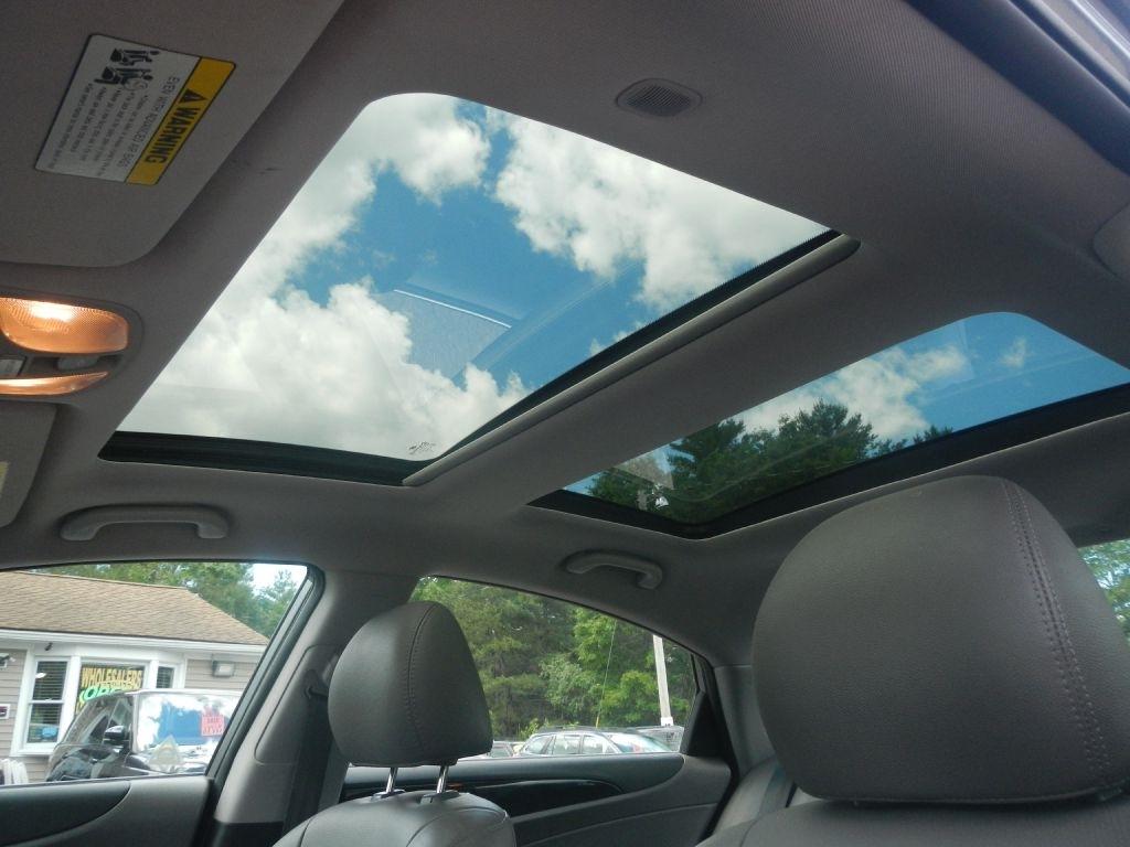 Hyundai Sonata Limited Auto 2012