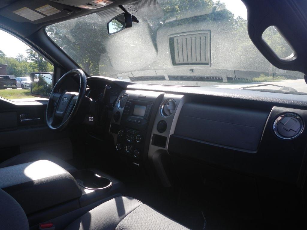 Ford F-150 XL SuperCrew 5.5-ft. Bed 4WD 2013