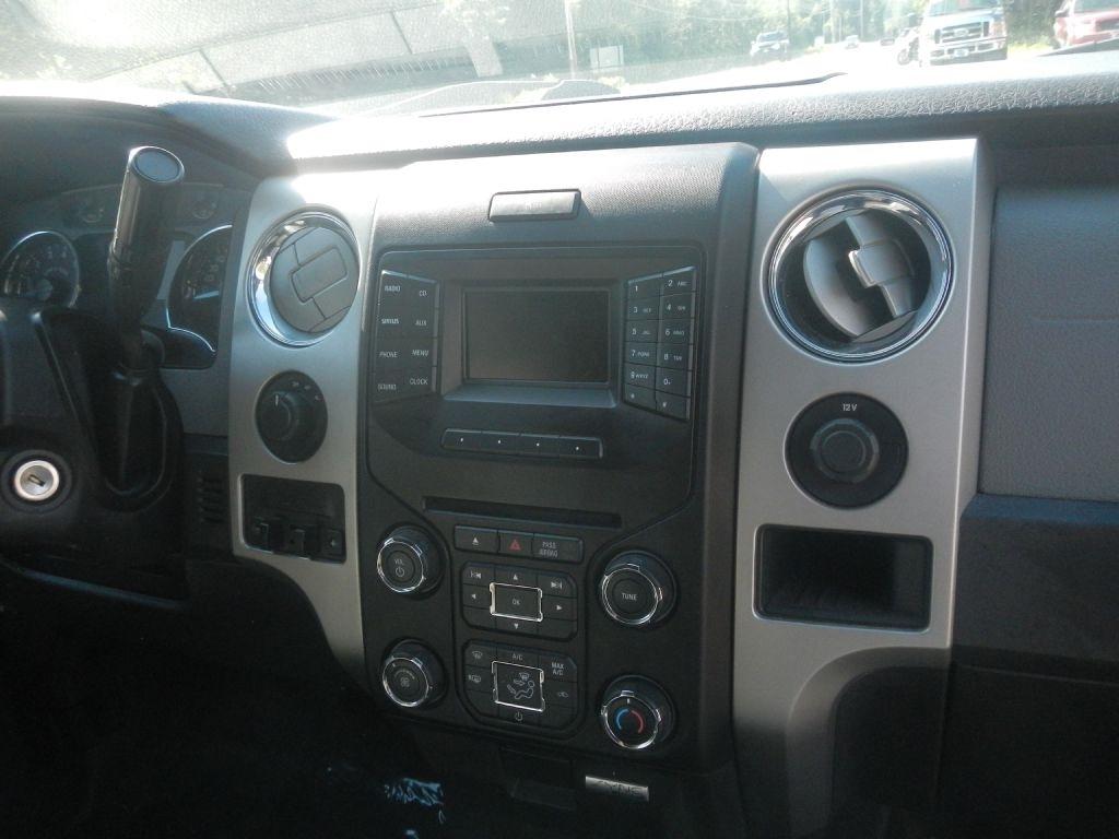 Ford F-150 XL SuperCrew 5.5-ft. Bed 4WD 2013