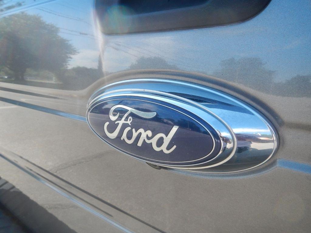 Ford F-150 XL SuperCrew 5.5-ft. Bed 4WD 2013