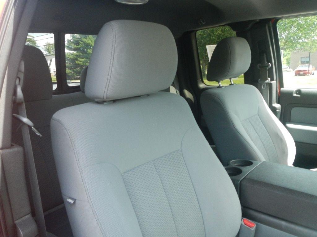 Ford F-150 XL SuperCab 8-ft. Bed 4WD 2011