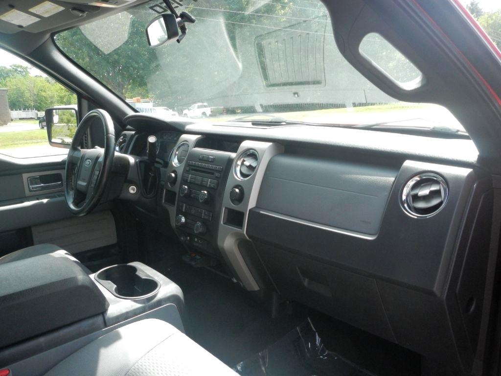 Ford F-150 XL SuperCab 8-ft. Bed 4WD 2011