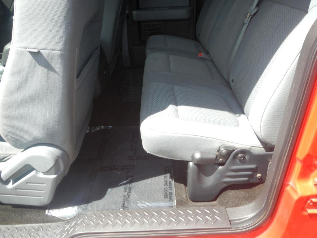 Ford F-150 XL SuperCab 8-ft. Bed 4WD 2011