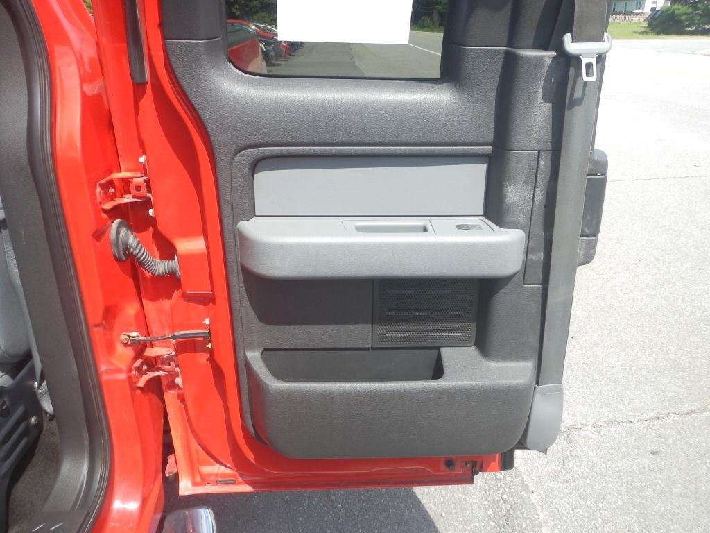 Ford F-150 XL SuperCab 8-ft. Bed 4WD 2011