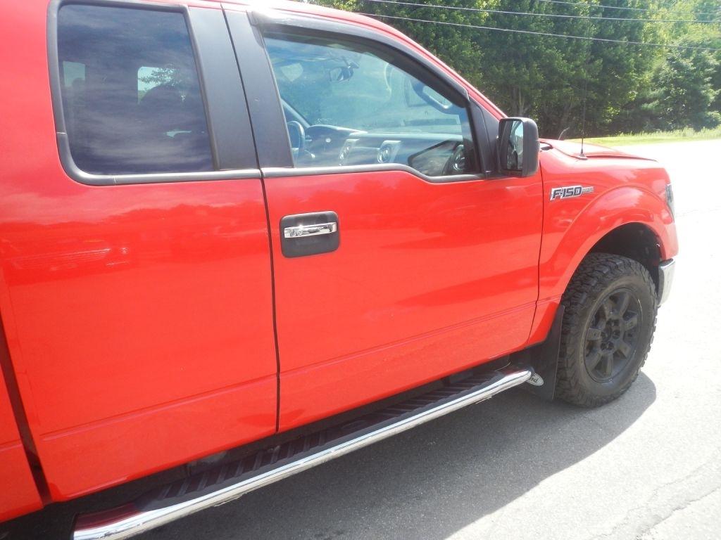 Ford F-150 XL SuperCab 8-ft. Bed 4WD 2011