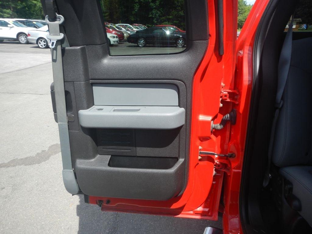 Ford F-150 XL SuperCab 8-ft. Bed 4WD 2011