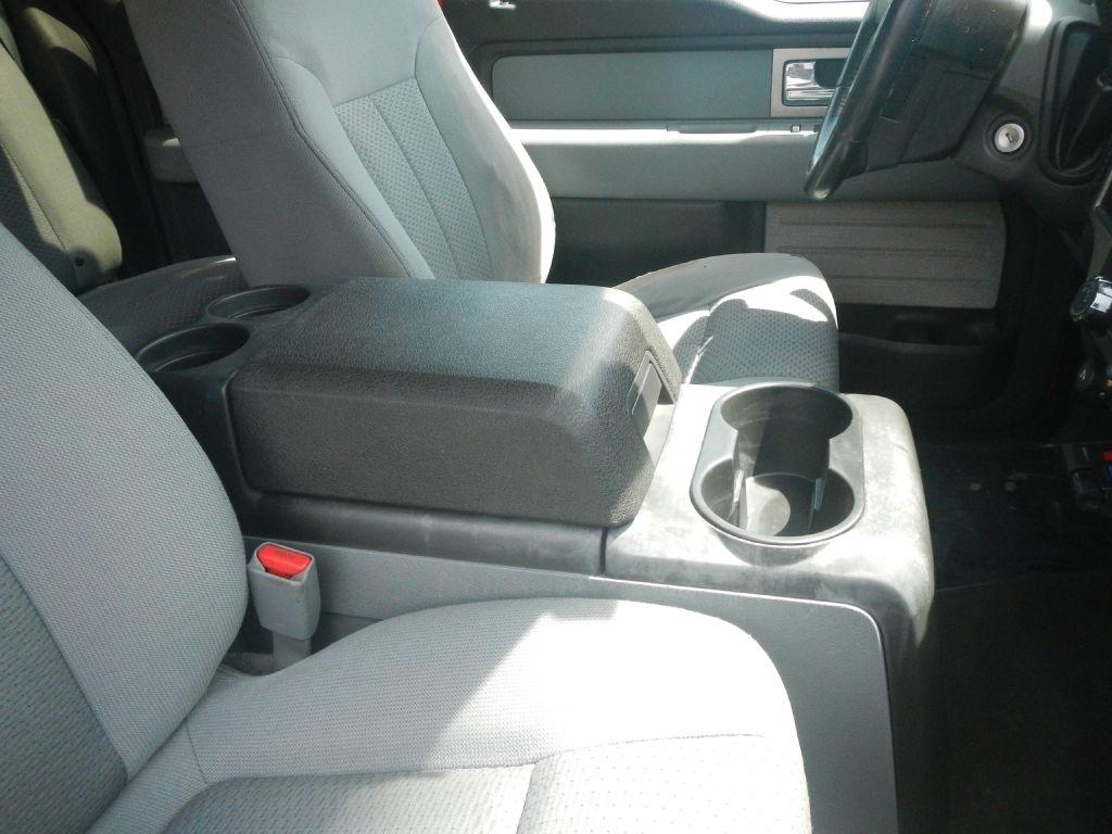 Ford F-150 XL SuperCab 8-ft. Bed 4WD 2011