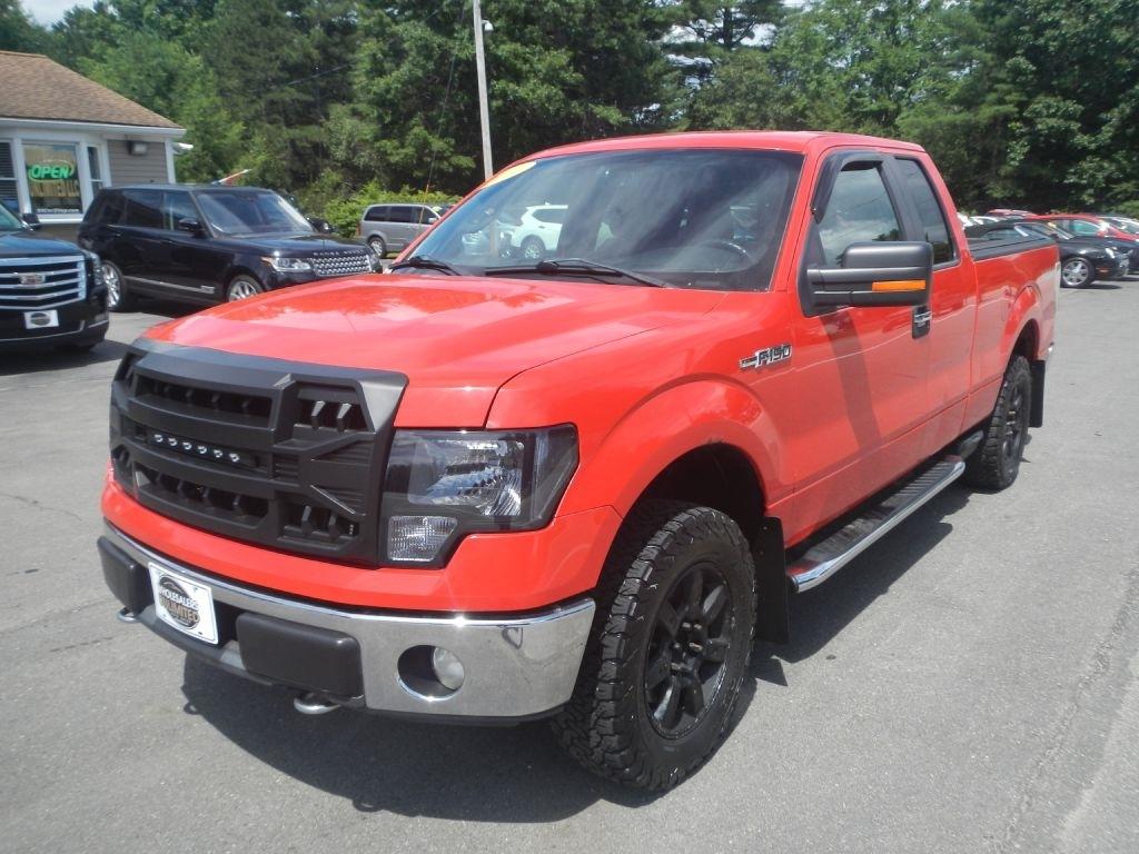 Ford F-150 XL SuperCab 8-ft. Bed 4WD 2011