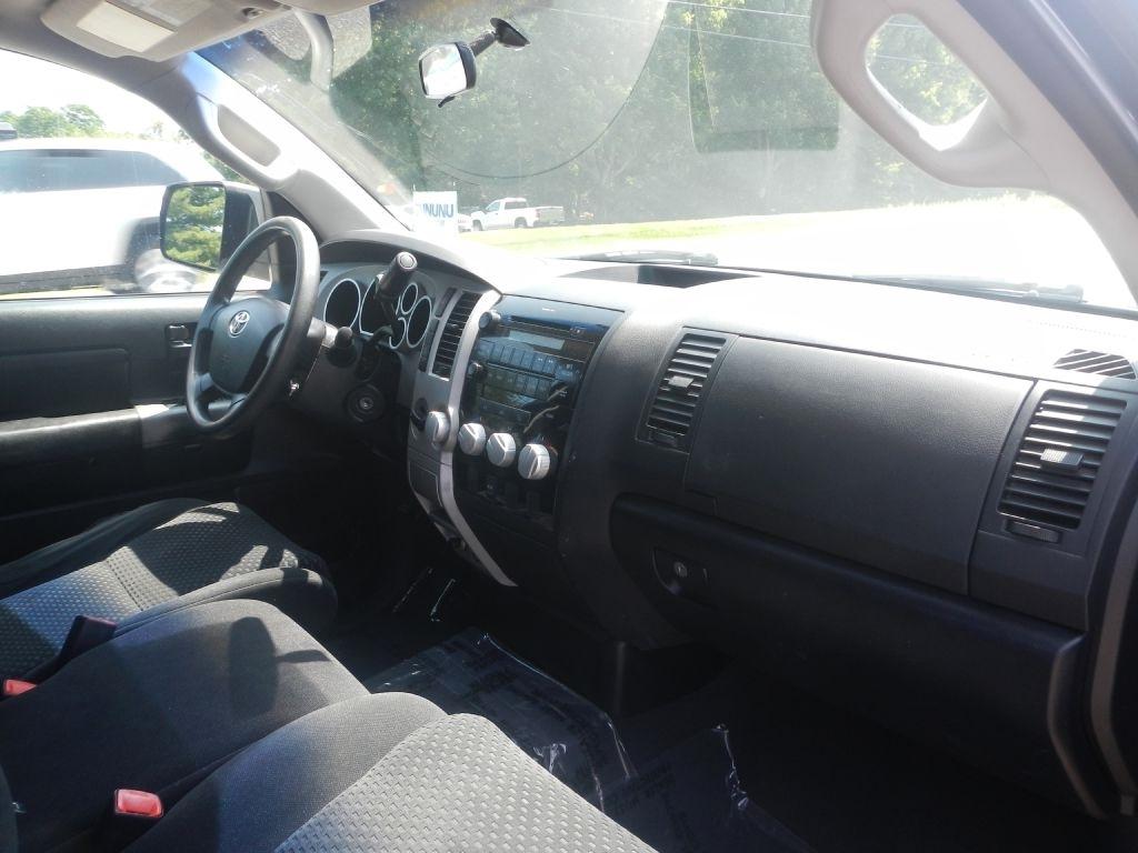 Toyota Tundra SR5 Double Cab 5.7L 4WD 2008