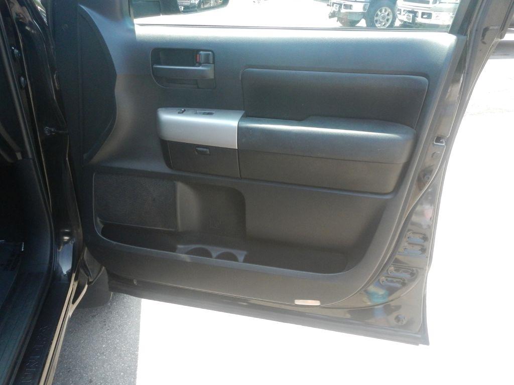 Toyota Tundra SR5 Double Cab 5.7L 4WD 2008