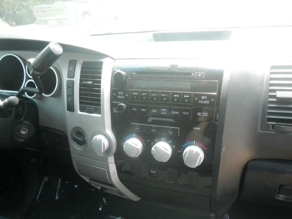 Toyota Tundra SR5 Double Cab 5.7L 4WD 2008