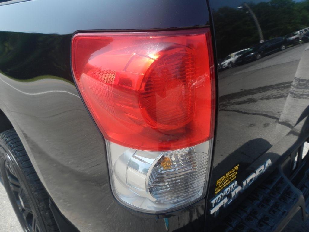 Toyota Tundra SR5 Double Cab 5.7L 4WD 2008