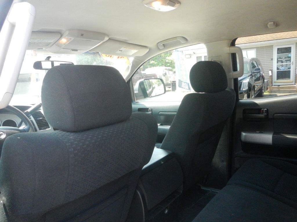 Toyota Tundra SR5 Double Cab 5.7L 4WD 2008