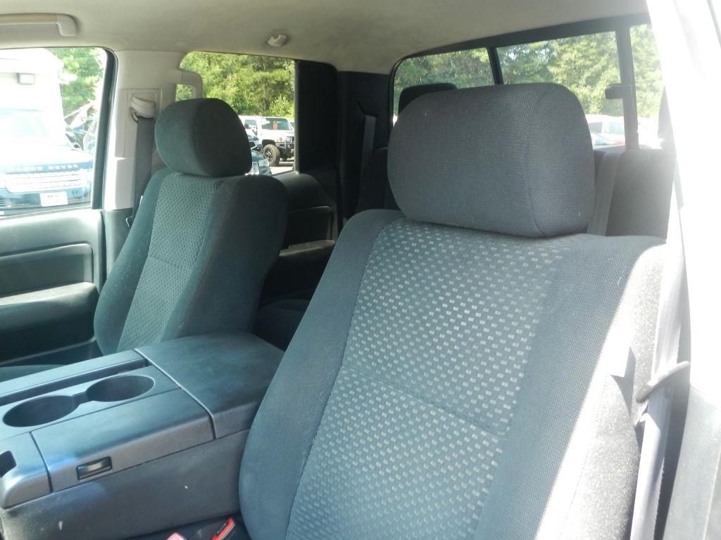 Toyota Tundra SR5 Double Cab 5.7L 4WD 2008